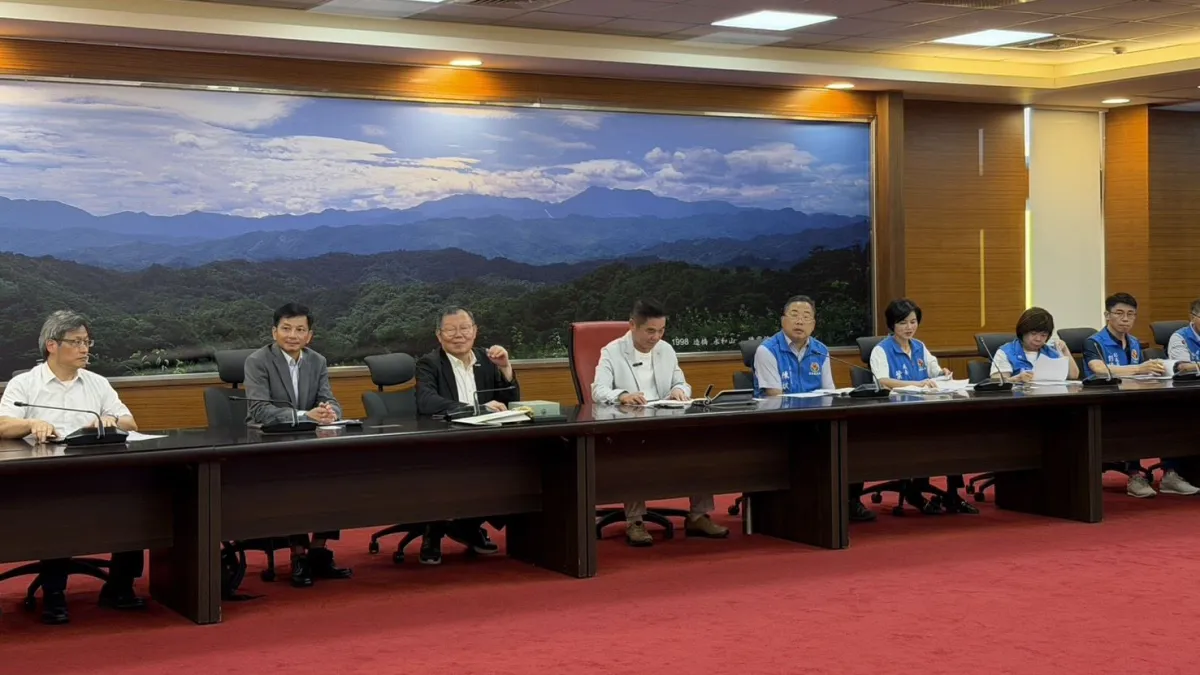 國立陽明交通大學跟苗栗縣長鍾東錦就苗栗校區產學共創、實驗教育推動及放射醫療人才培育等議題深入交流。